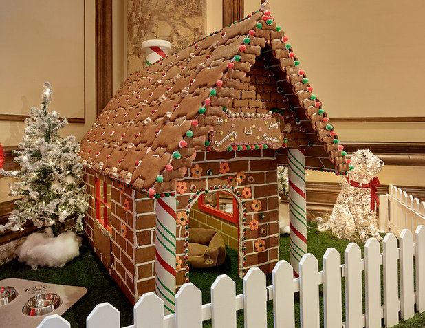 San Francisco's Fairmont Hotel Presents a Life-Size Gingerbread House