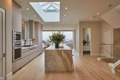 Inspiration for a kitchen remodel in San Francisco