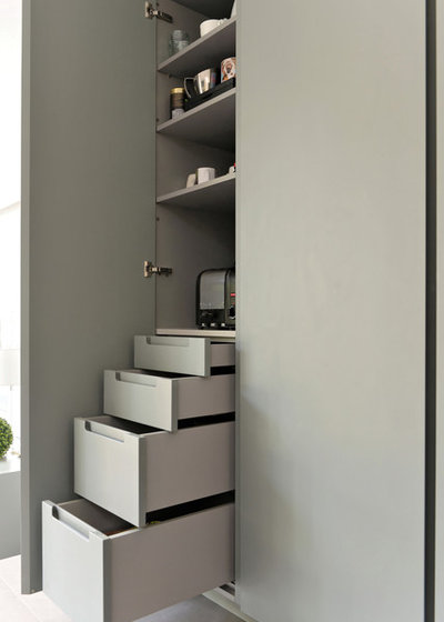 Contemporary Kitchen by Vivid Line Furniture Ltd