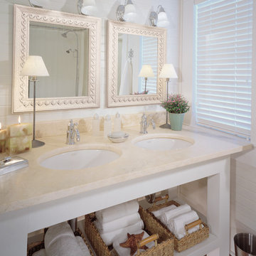 Distinctive Custom Framed Mirrors