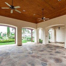 Porte Cochere/Garage