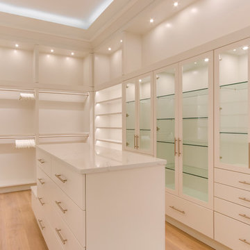 Caloosahatchee Closet
