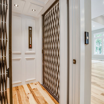 Unique Features & Closets