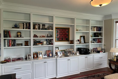 ボルチモアにあるトラディショナルスタイルのおしゃれなホームオフィス・書斎の写真