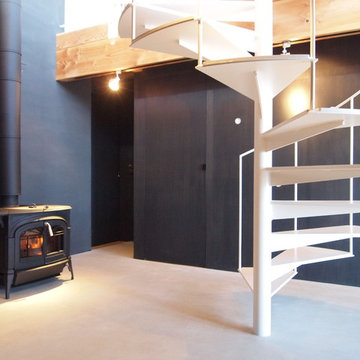 W HOUSE