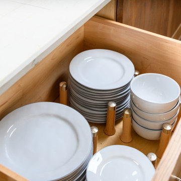 Young Residence Kitchen Accessories