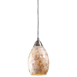 Beach Style Pendant Lighting by BisonOffice