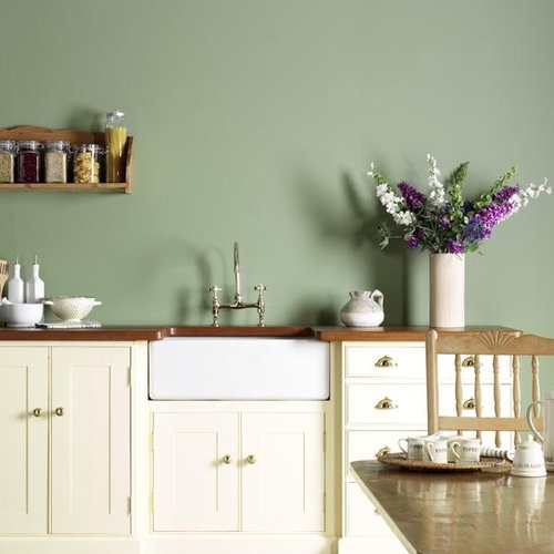 Gray And Green Which One For Cabinets, Light Grey Kitchen Cabinets With Green Walls