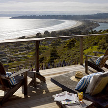 A Beach Weekender With Views That Wow