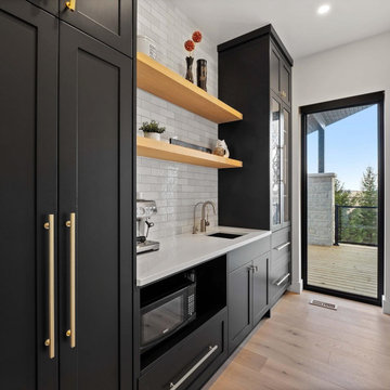574249 old school line Woodstock ON. Canada Kitchen millwork