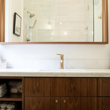Gower Street: Bathroom