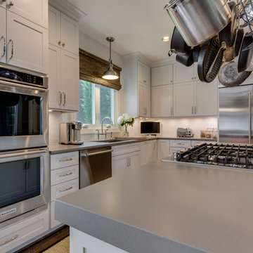 Transitional Kitchen Design in White Potomac, MD