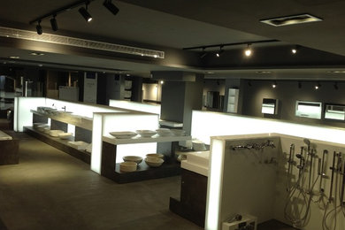 SHOWROOM
