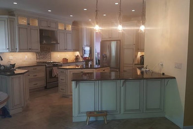 Inspiration for a contemporary kitchen remodel in New York