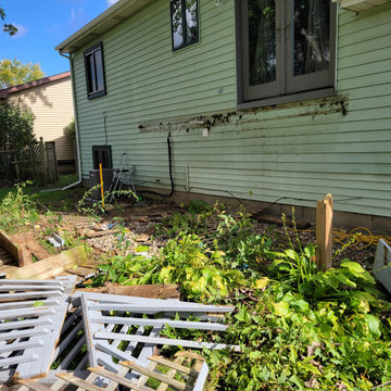 Bi-level house Deck