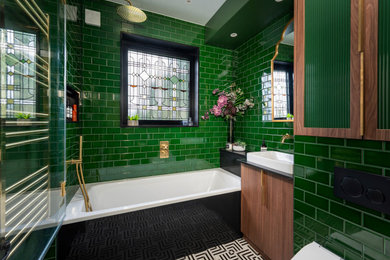 Photo of a contemporary bathroom in London.