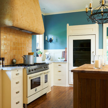 Traditional Kitchen