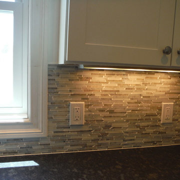 Linear Marble Back Splash
