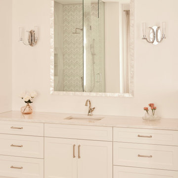 Modern Farmhouse - Glam Ensuite Bathroom