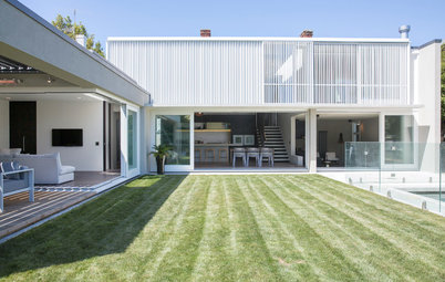 Houzz Tour: Contemporary Courtyard House in New Zealand