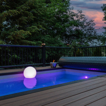 Deck and Soake Pool