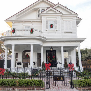 Photo Tour: New Orleans Spreads Its Cheer With Festive Decor