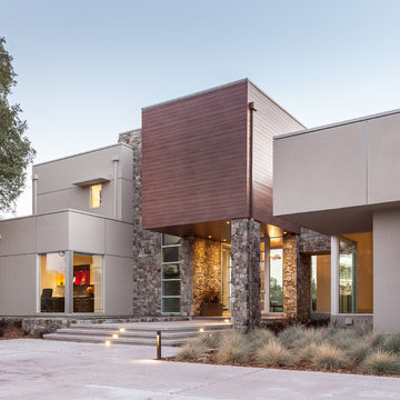 Los Lagos Modern