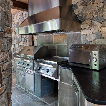 Outdoor Kitchen