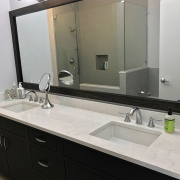 Chicago Clinton Condo Bath