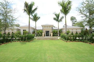 Contemporary exterior home idea in Miami