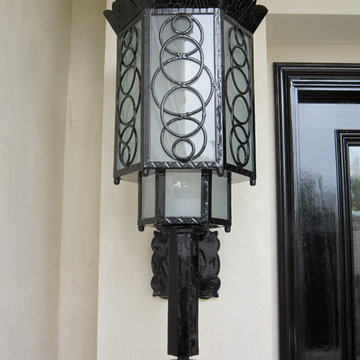 Art Deco Front Door fixture-close up