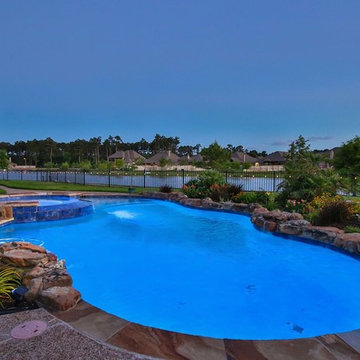 Bilow- Luxury Backyard Pool Lighting