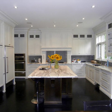 Luxurious Kitchens