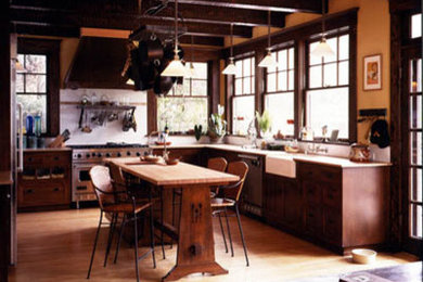 Inspiration for a timeless home design remodel in Los Angeles
