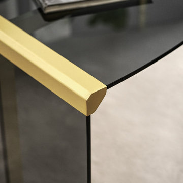 President Senior desk, Design Studio G&R