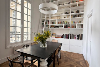 Exemple d'une salle à manger chic.