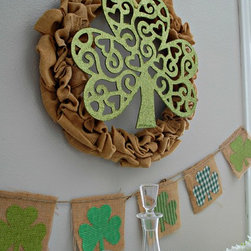 DIY St. Patrick's Day Decor - Holiday Decorations