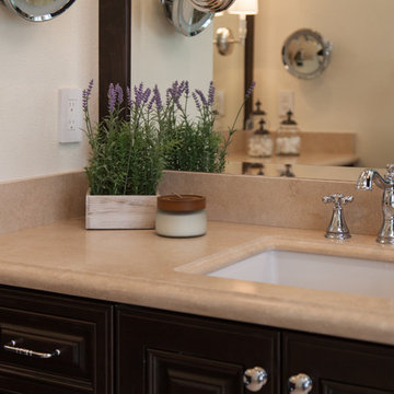 Whispering Wind | master bathroom