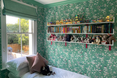 Inspiration for a small teen’s room for girls in London.