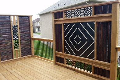 Deck - traditional deck idea in Toronto