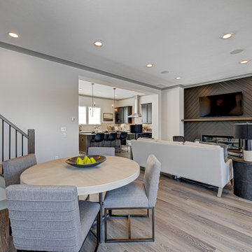 Midland South Luxury Townhome: Dining Room