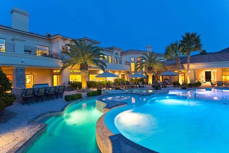 Weiss Residence