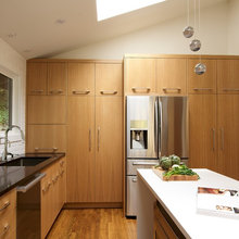 Kitchen & Cabinets
