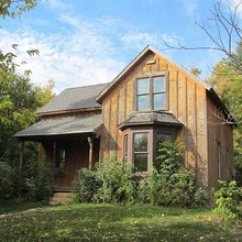 1890s MN In-Town Farmhouse
