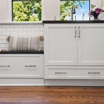 Starmark Maple Roanoake Second Floor Laundry & ADA Bath in Simply White