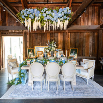 Celebrating Holiday House with a Rustic-Chic Tablescape Design