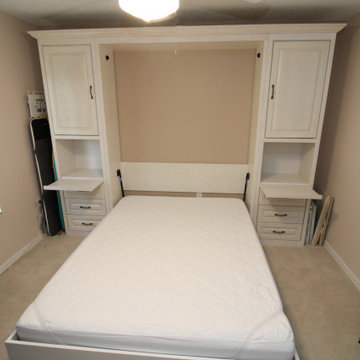 Traditional Murphy Wall Bed with a 3" Crown, 2 Block Legs, and Side Piers