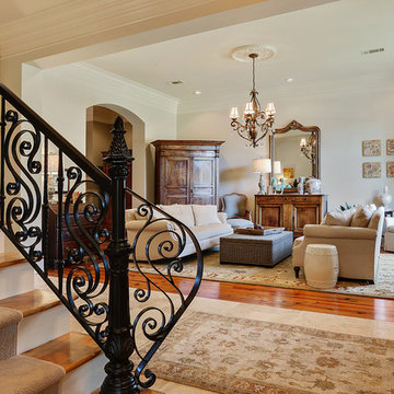 UPSCALE BATON ROUGE HOME IN DESIRABLE GATED COMMUNITY