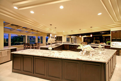 Inspiration for a timeless kitchen remodel in Orange County