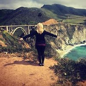 Mallory Squeos billede